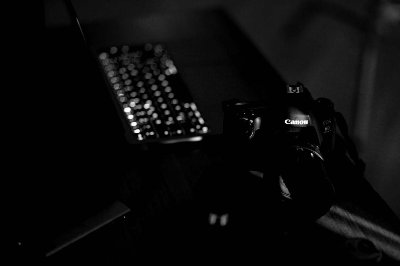 Espace de travail collaboratif avec écrans partagés